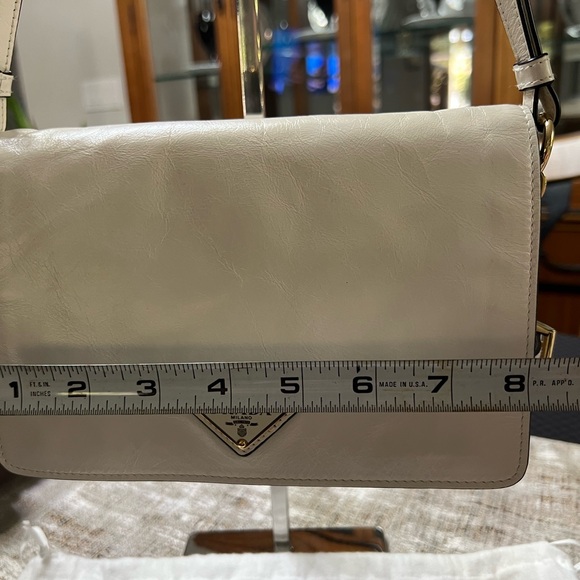 Authentic Prada White Leather Shoulder Bag - Picture 4 of 11